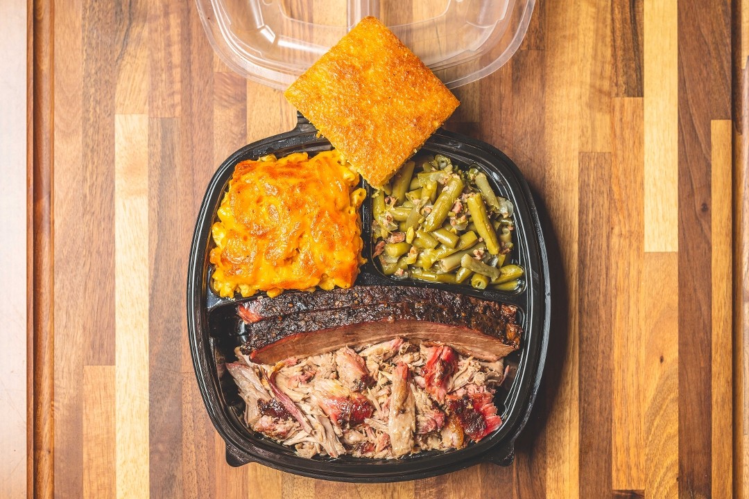 Pulled Pork & Brisket Plate