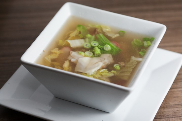 Wonton Soup (32 oz)