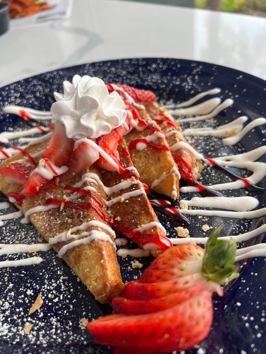 STRAWBERRY CHEESECAKE FRENCH TOAST