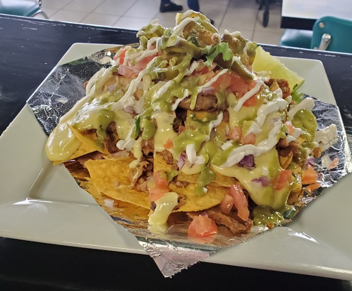 NACHOS (choose your protein)