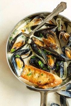 *HALF ORDER - Mussels Marinière, white wine & garlic butter