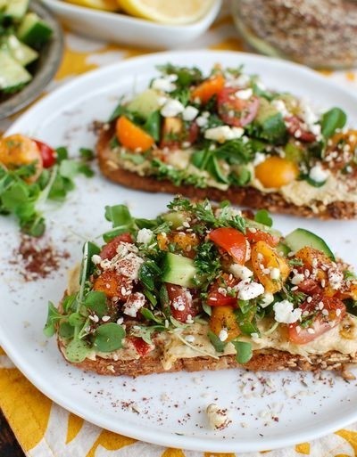 Hummus Toast