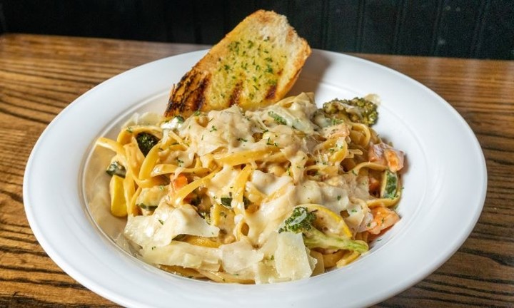 Primavera Fettuccine Alfredo