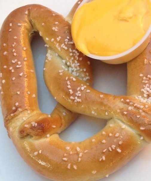 Gourmet Soft Pretzel with Cheese