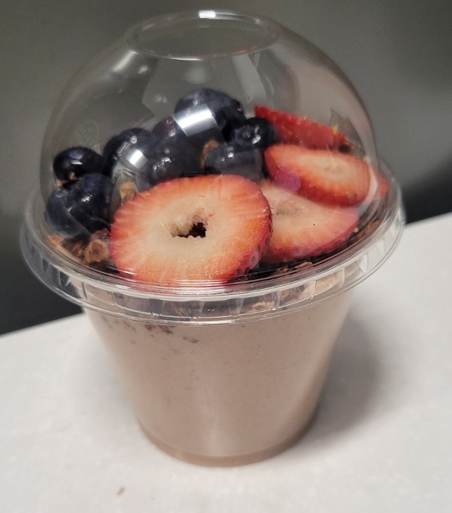 Chocolate Protein Yogurt Parfait