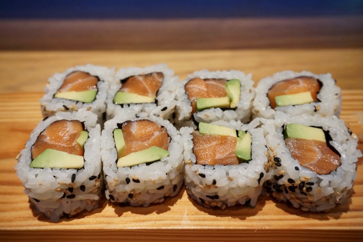 Salmon Avocado Roll