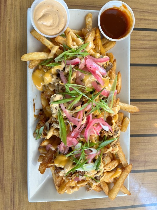 PULLED PORK PUB FRIES