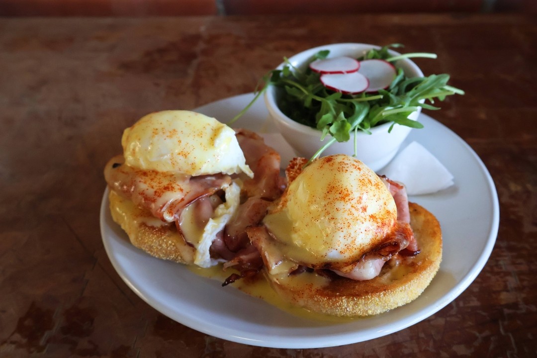 Classic Eggs Benedict