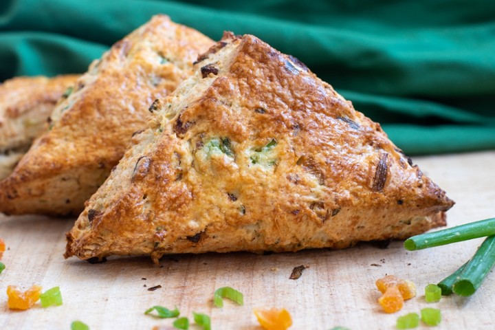 Scone- Apricot Gorgonzola