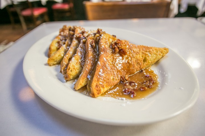 French Toast with Butter Pecan Sauce