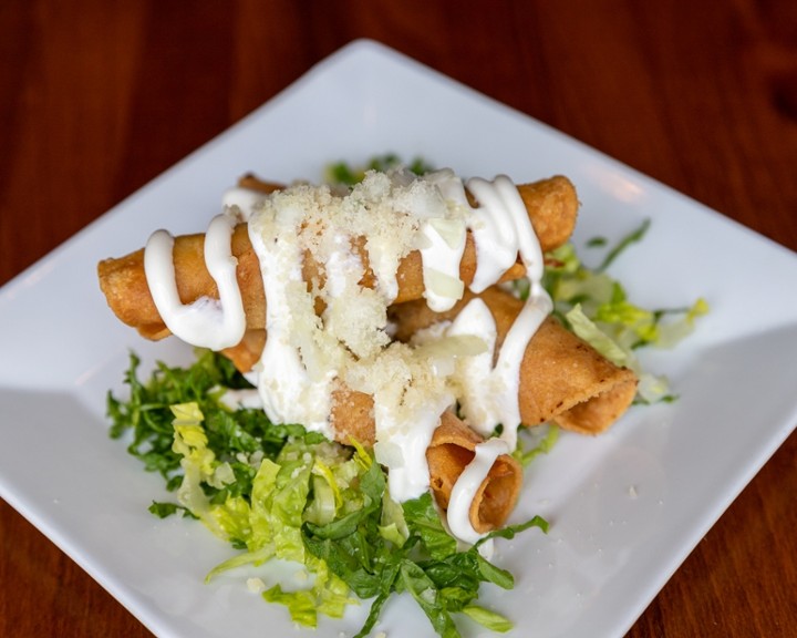 FLAUTAS DE POLLO