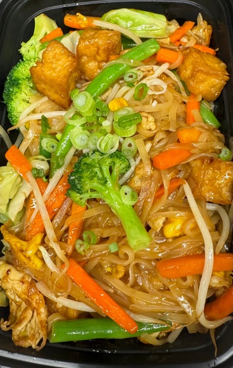 Vegan Pad Thai (Veggies & Tofu)