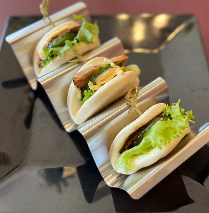 Steam Bun with Rosted Duck (3 pcs.)