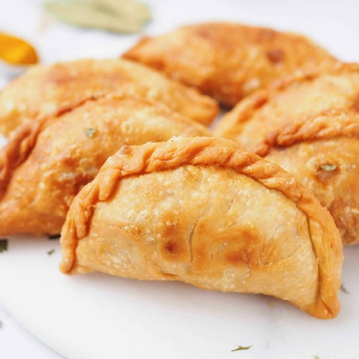 Curry Puff (3pcs)