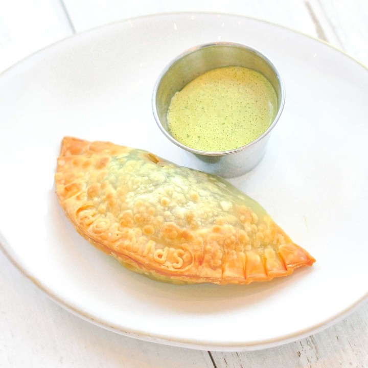 SPINACH AND CHEESE EMPANADA