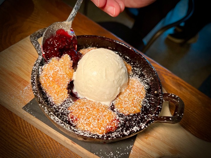 Blackberry Cobbler