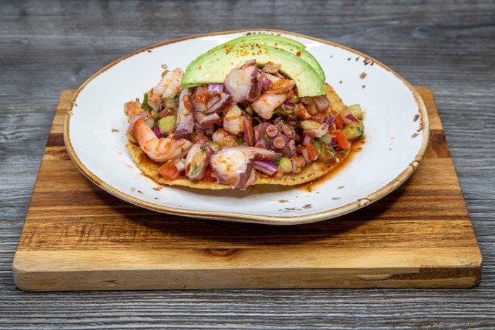 Tostada De Camaron Con Pulpo