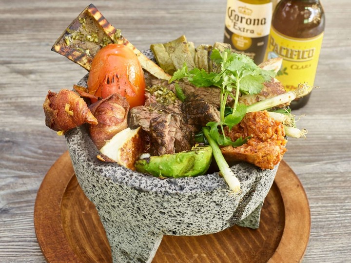 Molcajete Mixto Caliente