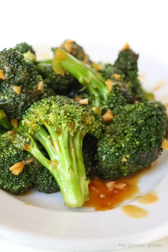 Broccoli Sauteed w. Garlic Sauce