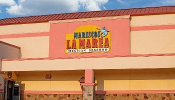 Mariscos La Marea 704 S. WALTON WALKER BLVD
