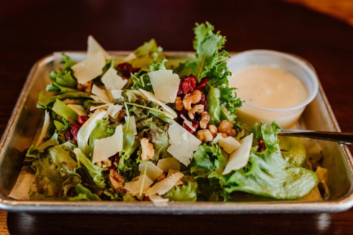 Cranberry Walnut Salad (v)