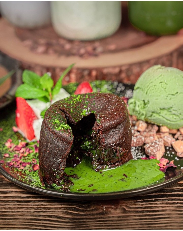 ORGANIC CHOCOLATE MATCHA LAVA CAKE