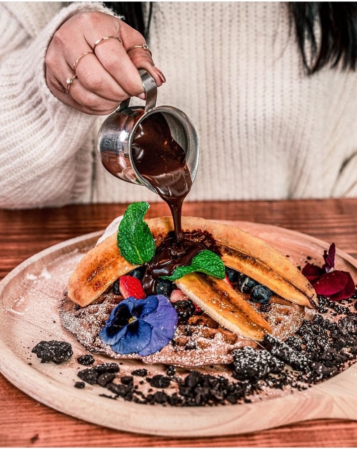 CHOCOLATE MOCHI WAFFLE