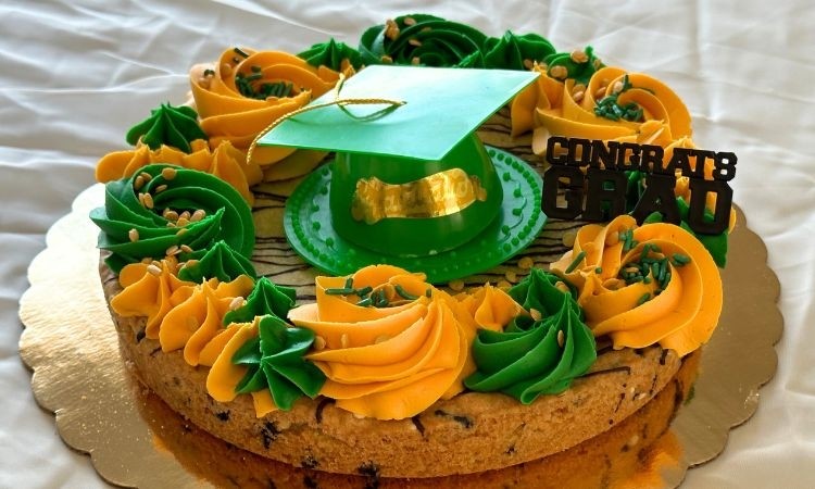 Grad Cookie Cake - Green & Gold