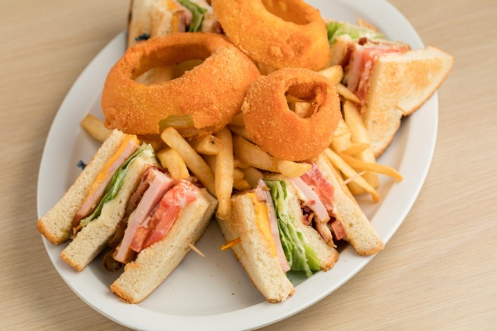 Clubhouse Classic with fries