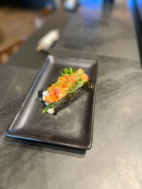 Spicy Yellowtail Handroll