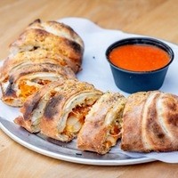 Byo Calzone