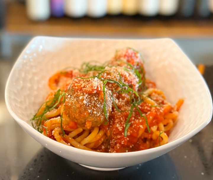 Spaghetti Pomodoro with Meatballs