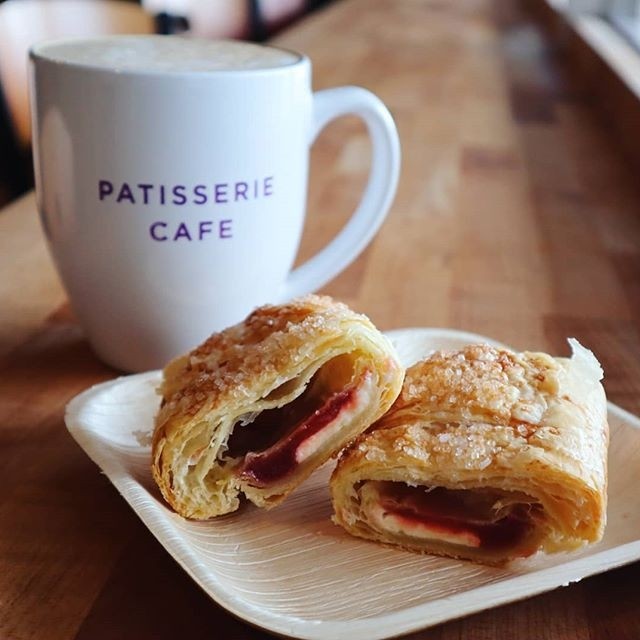 guava and cream cheese turnover