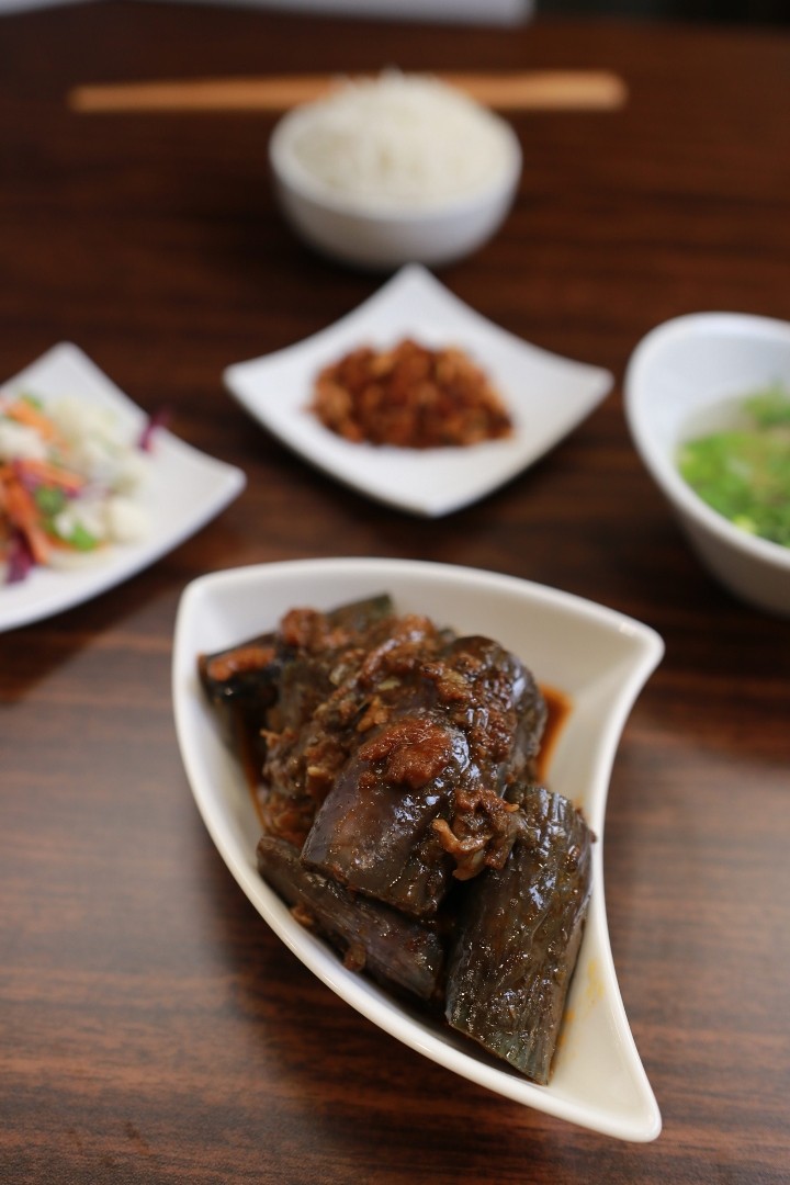 Kha Yan Thee  Chet ( Eggplant with Dried Shrimp )