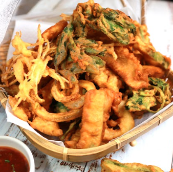 A Kyaw Sone ( Burmese Vege Tempura )