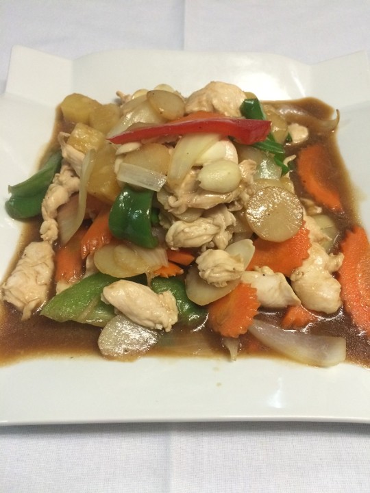 L- Cashew Nut Chicken