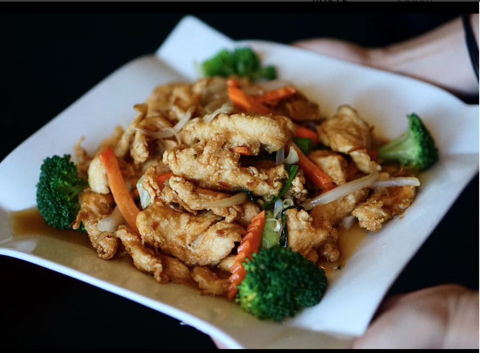 Racha Thai Worcester logo