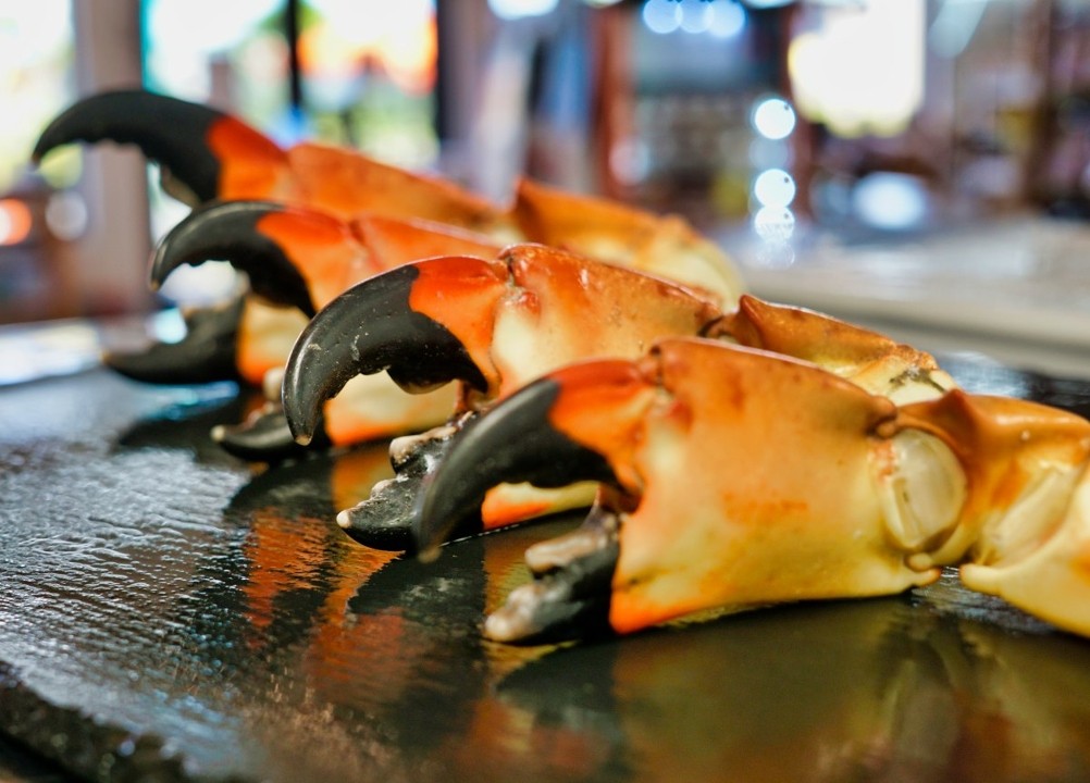 Large Stone Crab Claws (1 LB)