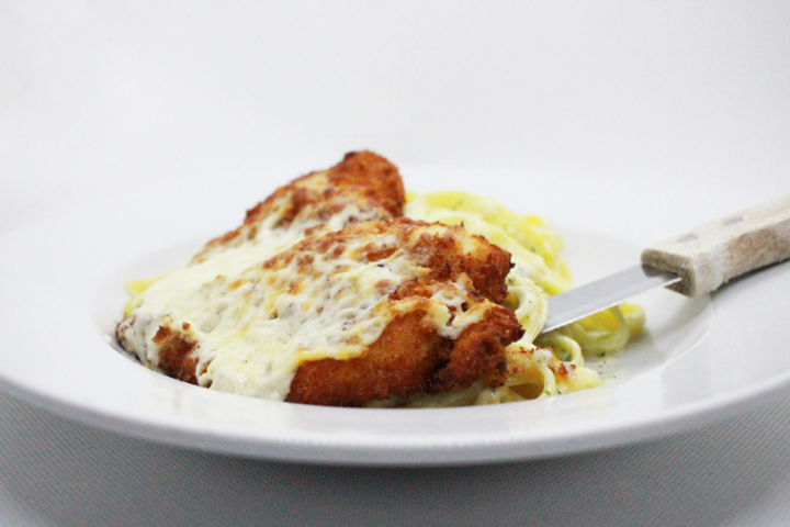 Grilled Chicken with Fettucini Alfredo