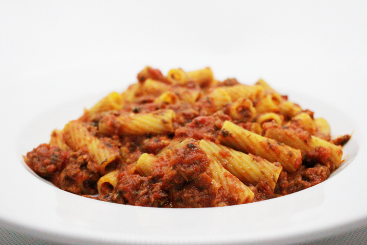Rigatoni Meat Sauce (Sat & Sun)