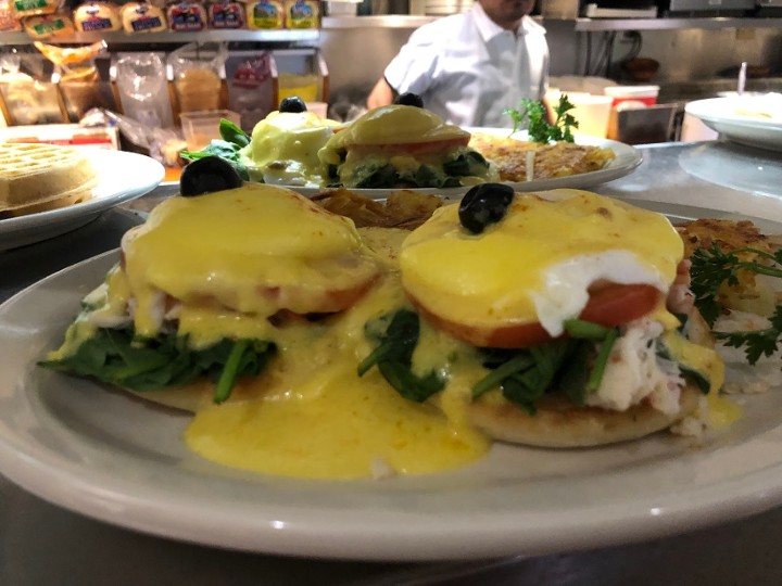 Crab Benedict.