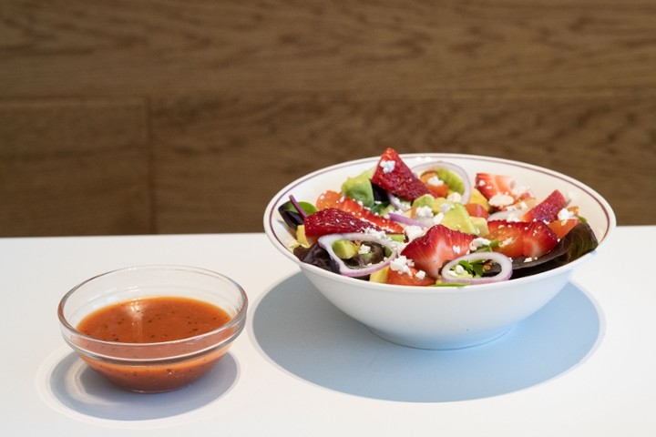 Spicy Strawberry Poppyseed Salad