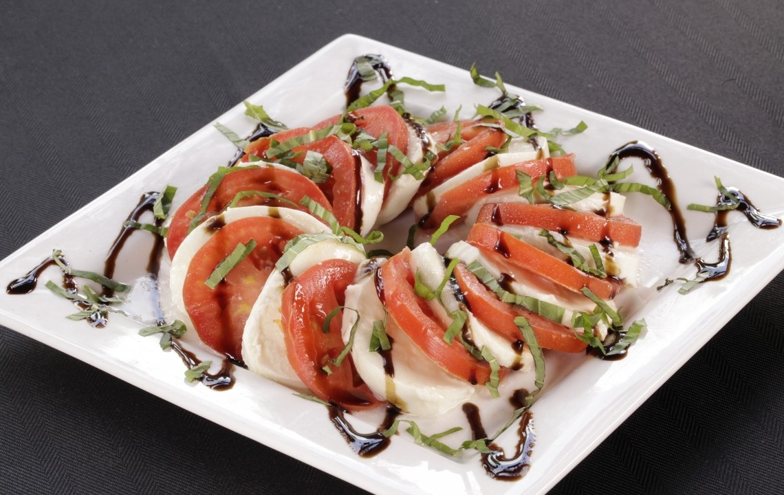 Catering: Caprese Salad Tray