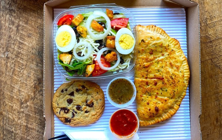 Calzone Boxed Meal