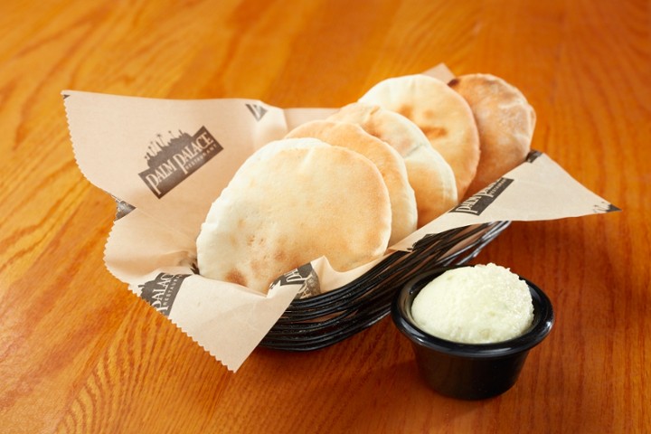 Bread Basket & Garlic Sauce