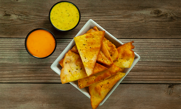 Naan chips & dips