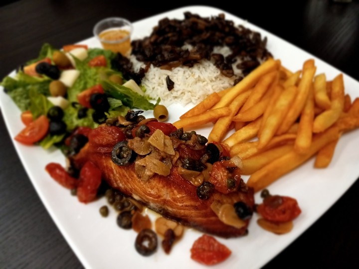 Brazilian Salmon / Salmão Grelhado With Rice And Salad