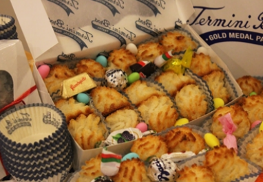 Coconut Macaroon Gift Box