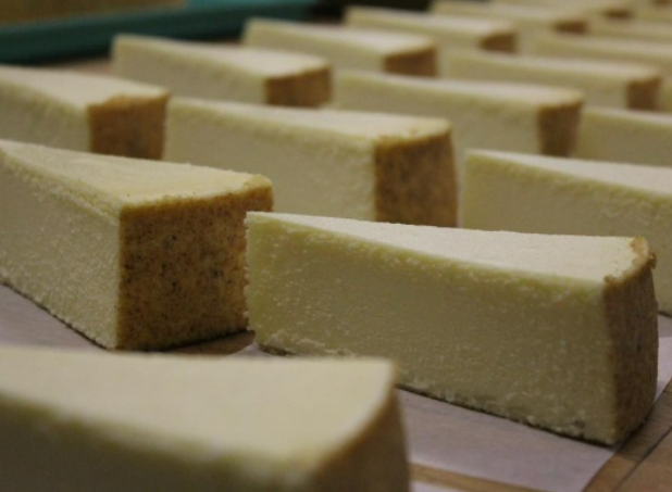 New York Cheesecake Slices