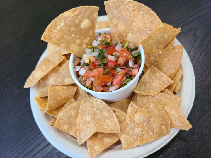 Fresh Salsa and Chips